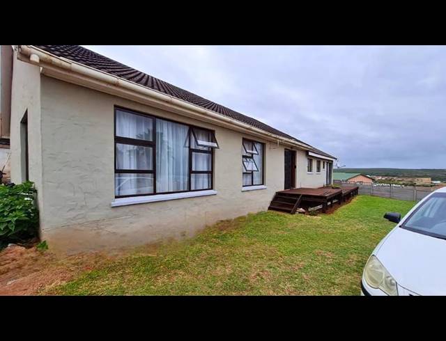 6 BEDROOM HOUSE FOR SALE IN MOSSEL BAY EXT 26